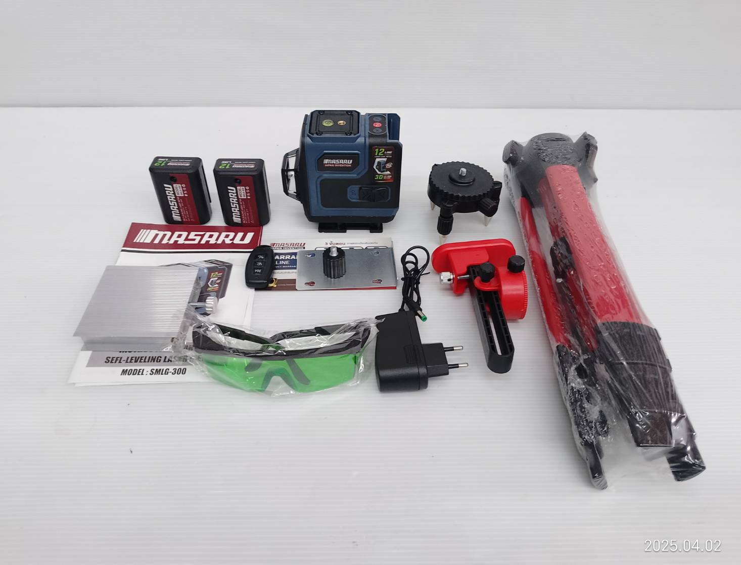MASARU เครื่องวัดระดับเส้นสีเขียว แบบ 12 เส้น รุ่น SMLG-300 LASER LEVEL METER เลเซอร์วัดระดับ