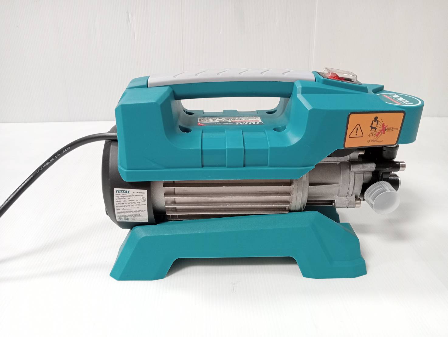 เครื่องฉีดน้ำแรงดันสูง 27.5 Bar TGTK14105 TOTAL