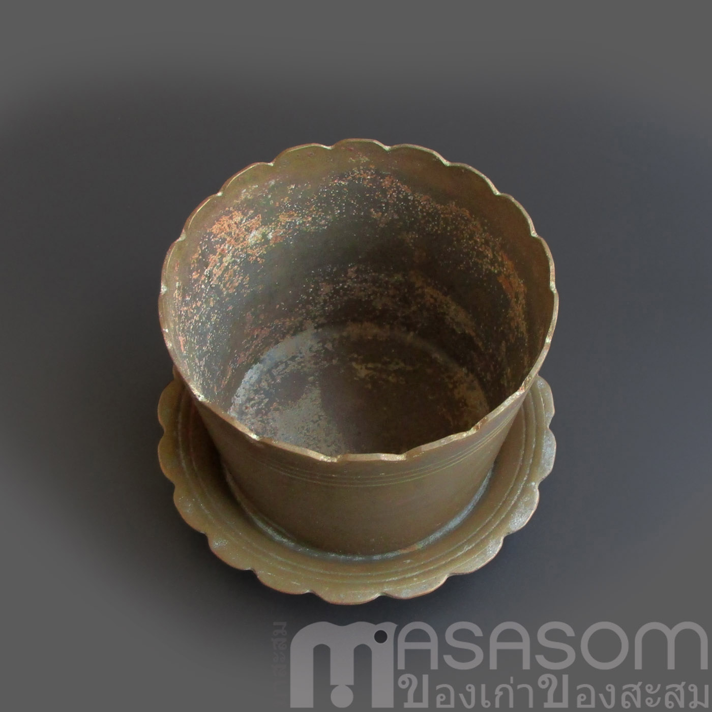 กระถางธูปทองเหลืองเก่า