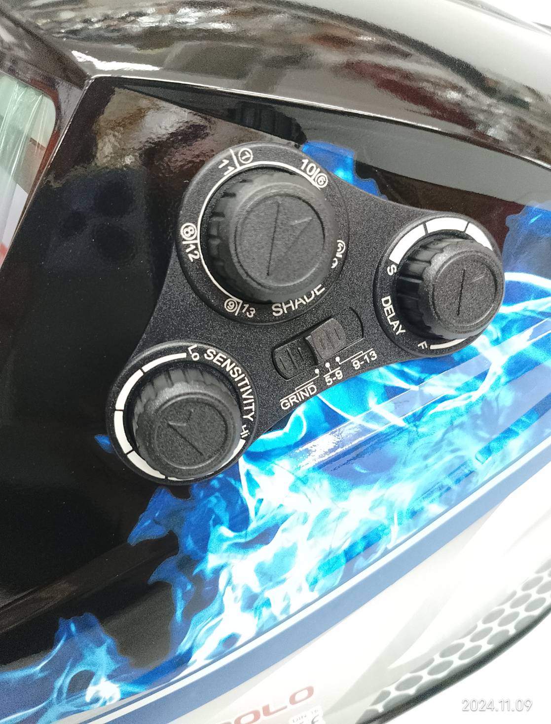 หน้ากากปรับแสงอัตโนมัติ มุมมองกว้าง UN9000 POLO True Color