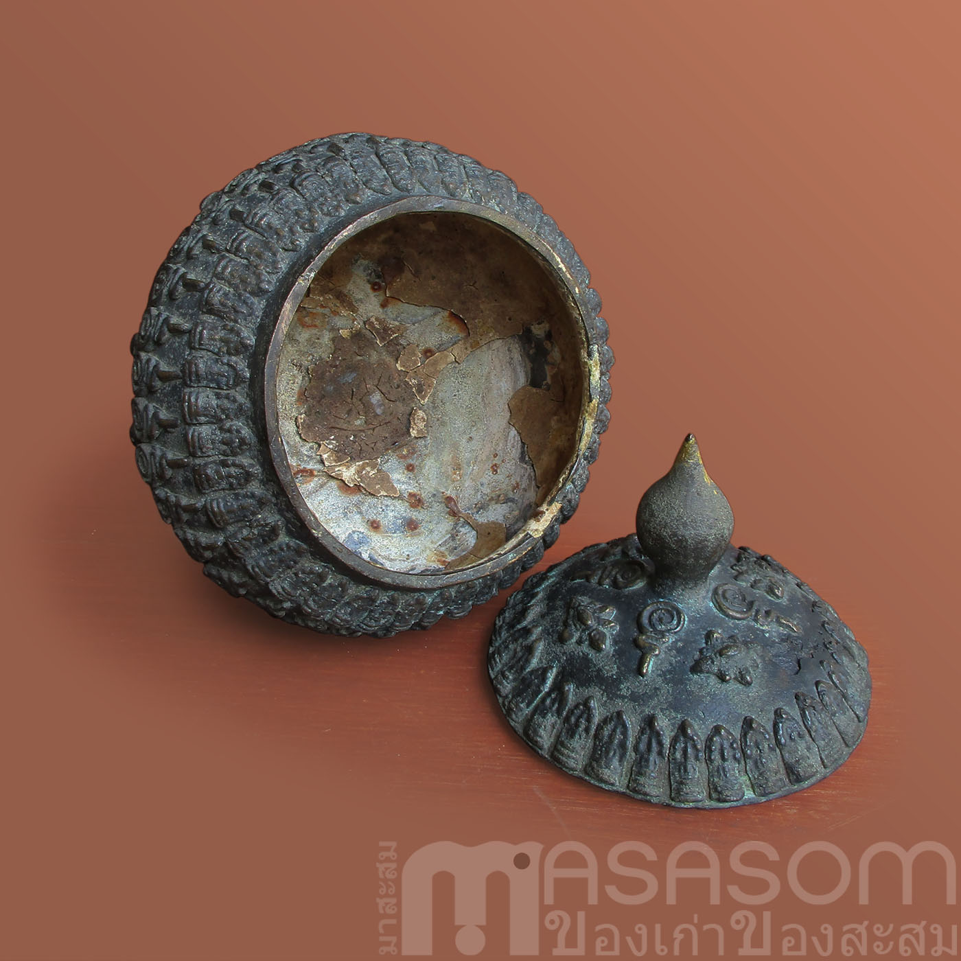 โถน้ำมนต์สัมฤทธิ์ของเก่า