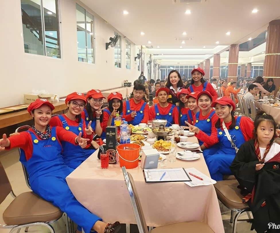 ชุดมาริโอ้หญิง