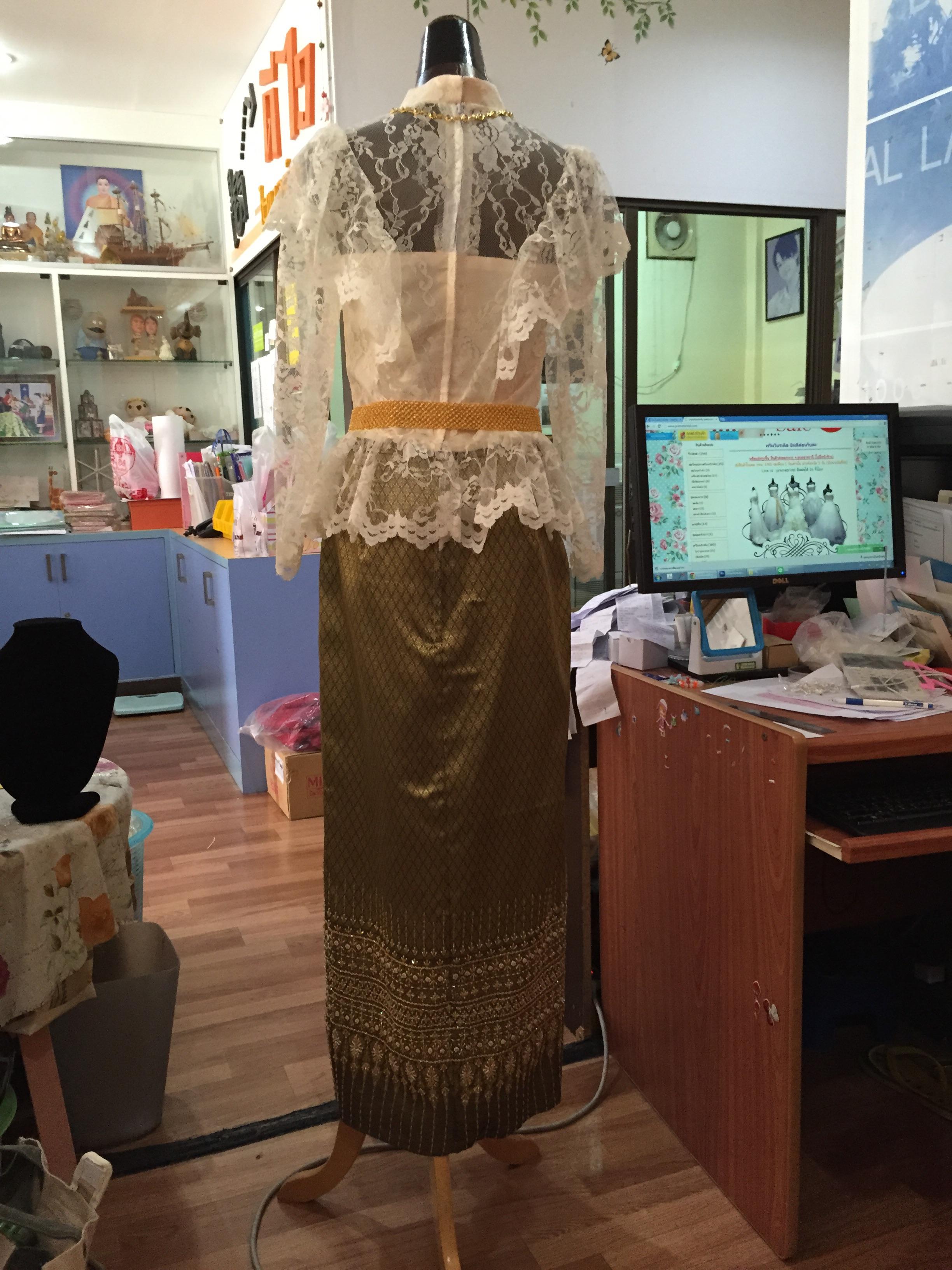 ชุดไทยพร้อมส่ง รหัส 005