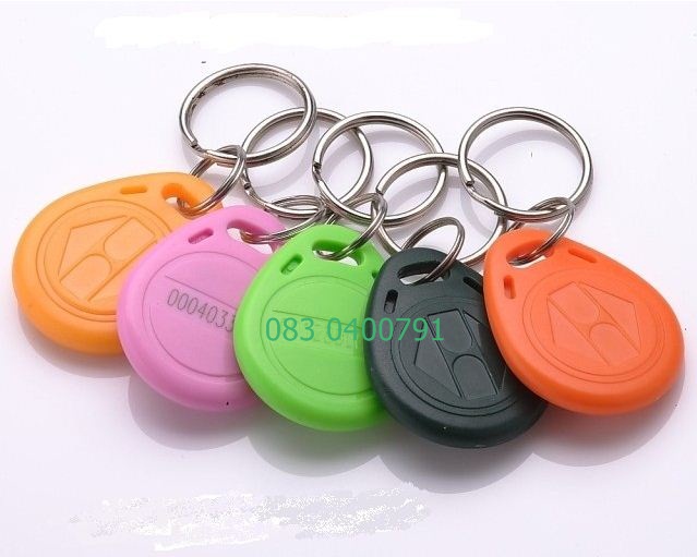 KCM 002 พวงกุณแจ 125 Khz บัตร Keycard Keytag