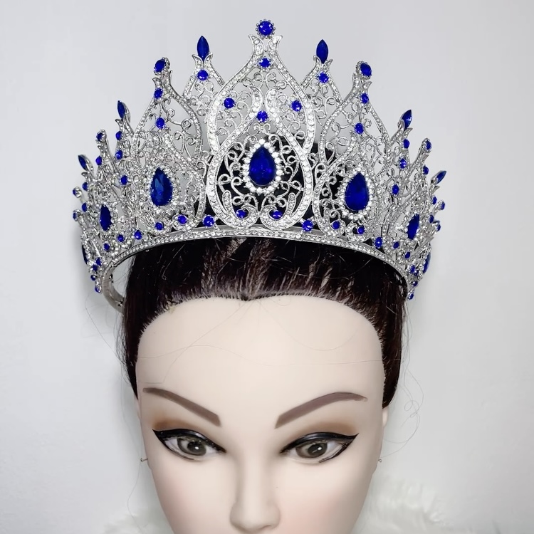 (พร้อมส่งจากไทย) มงกุฏ 115 สีน้ำเงิน มงกุฎนางงาม มงกุฎเพชร มงกุฎประกวด สวยงามอลังการ ฐานมงวงกลมปรับได้ สินค้าพร้อมส่ง ไม่ต้องรอนาน งานพรีเมี่ยม