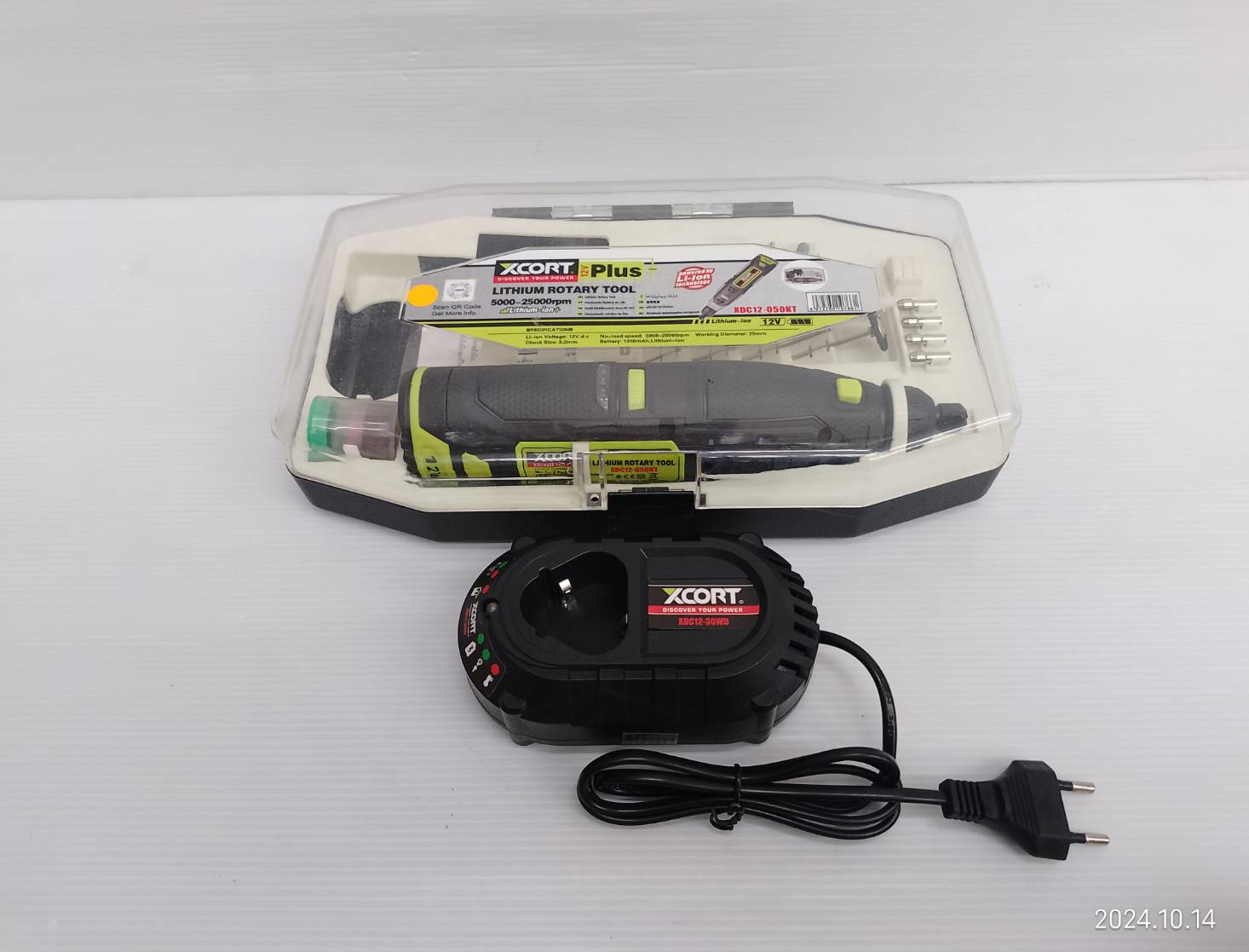 XCORT เครื่องเจียร์สายอ่อนไร้สาย XDC12-050KIT แบตลิเธียม 12V (1 ก้อน) ปรับระดับได้ พร้อมใบเจียร์ ใบขัด