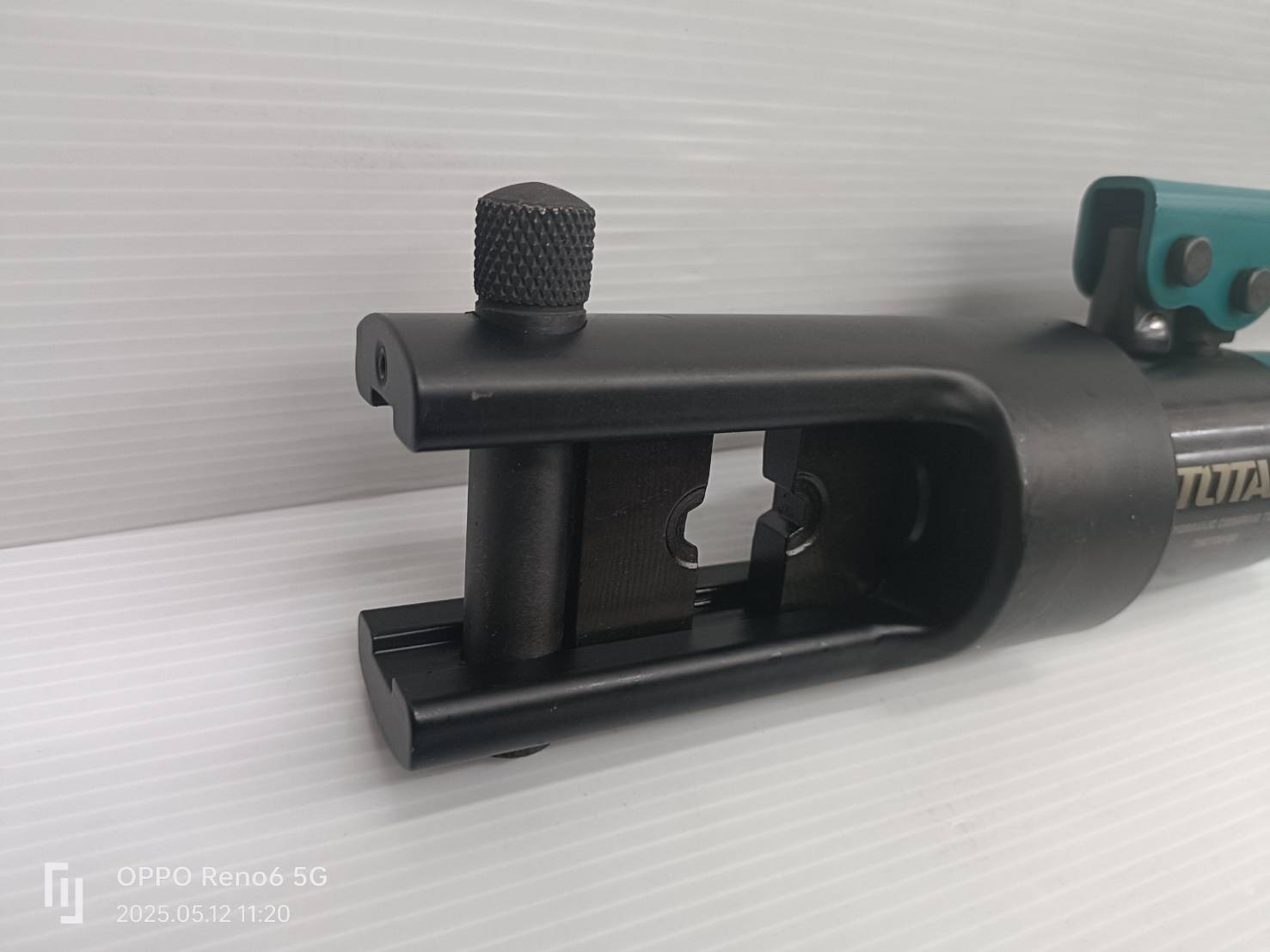 คีมย้ำหางปลาไฮดรอลิค 16-240mm² THCT0240 TOTAL