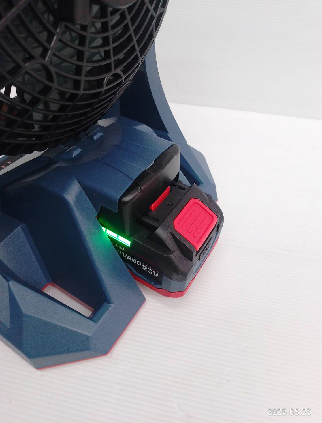 MASARU Powerturbo รุ่น SCFP-910-B1 พัดลมไร้สาย 10 นิ้ว พัดลมพกพา ไฟLED