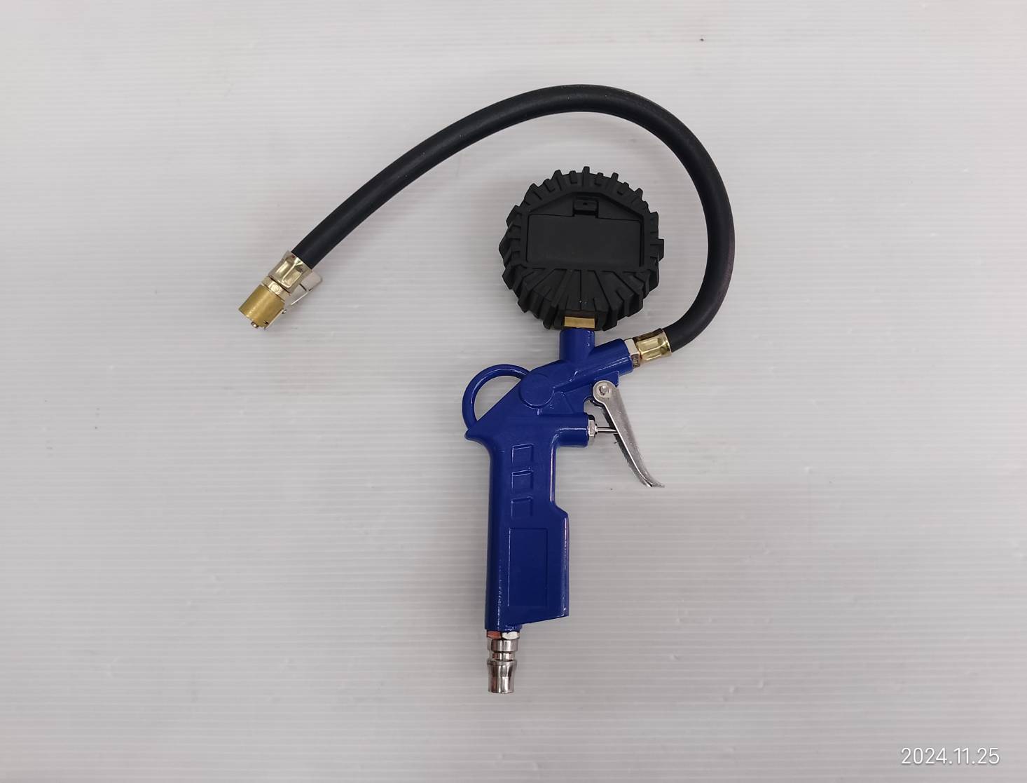 EUROX ปืนเติมลมยาง ความยาวสายเติมลม: 12 นิ้ว