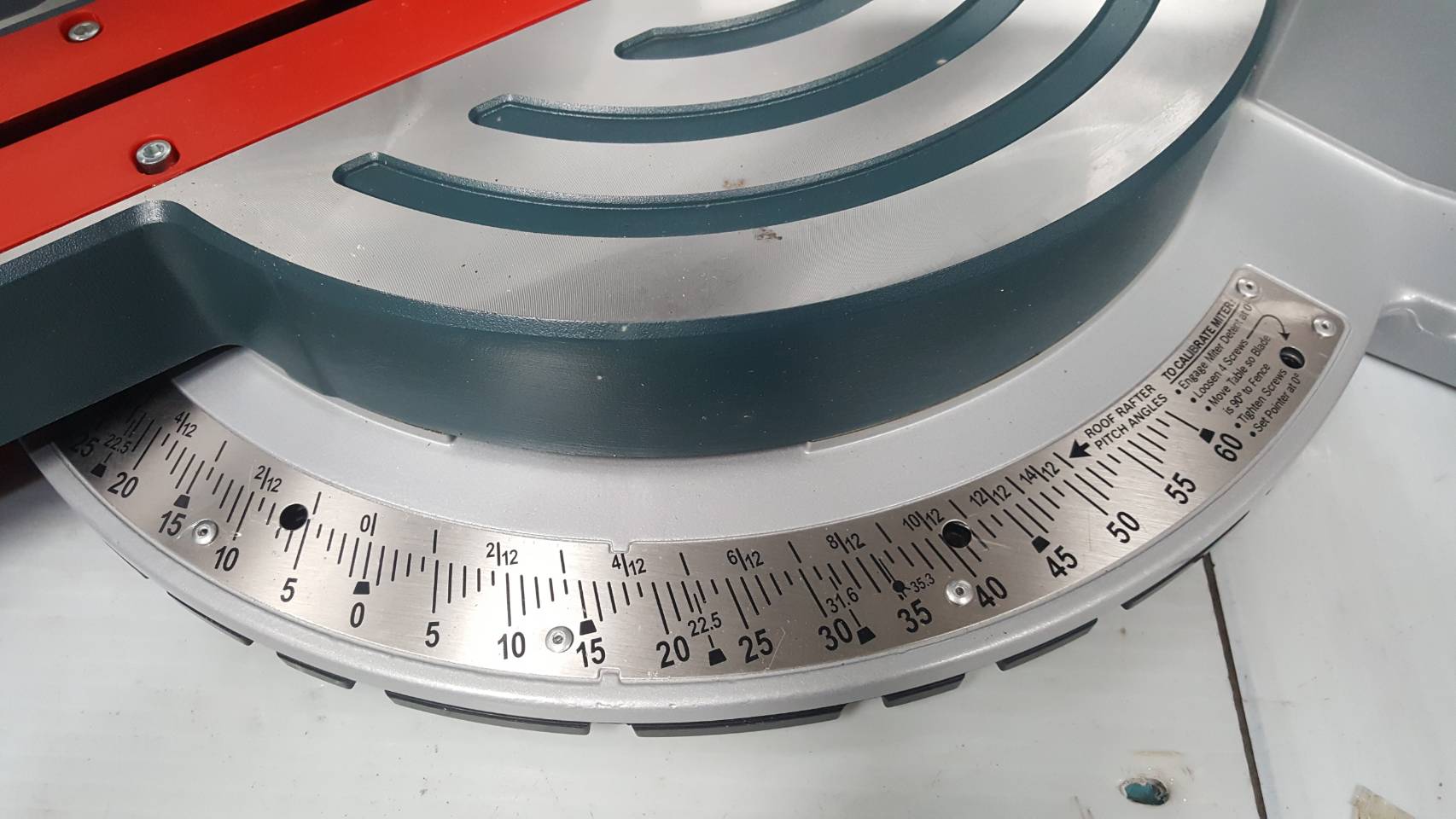 แท่นตัดองศา12" GCM12GDL BOSCH