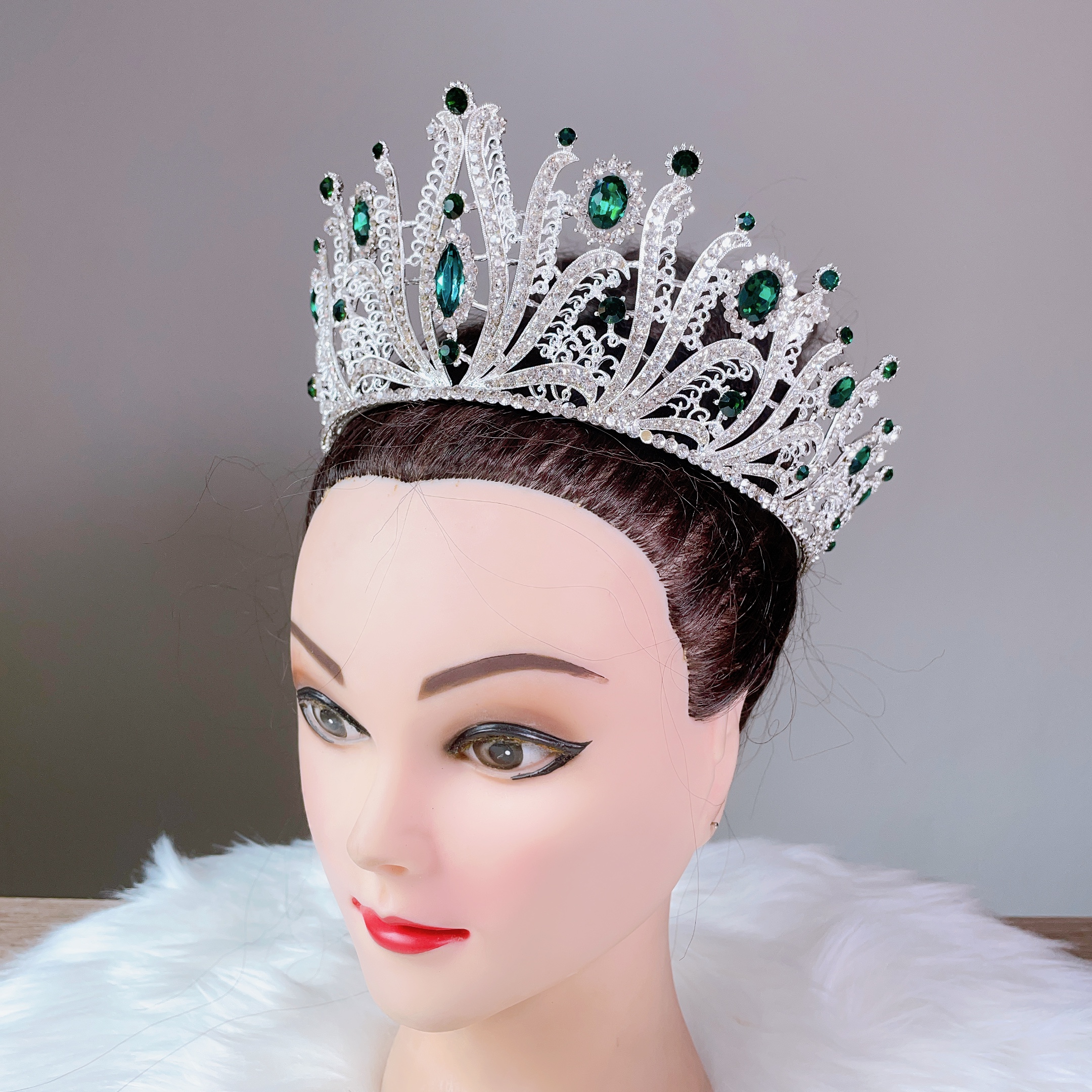 (พร้อมส่ง) เทียร่า 395 สีเขียว มงกุฎนางงาม มงกุฎเจ้าสาว มงกุฎเพชร งานพรีเมี่ยม สินค้าพร้อมส่งจากไทย