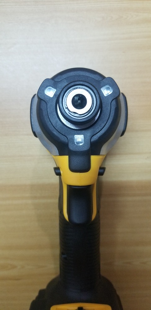 ไขควงกระแทก DCF850D2A DEWALT