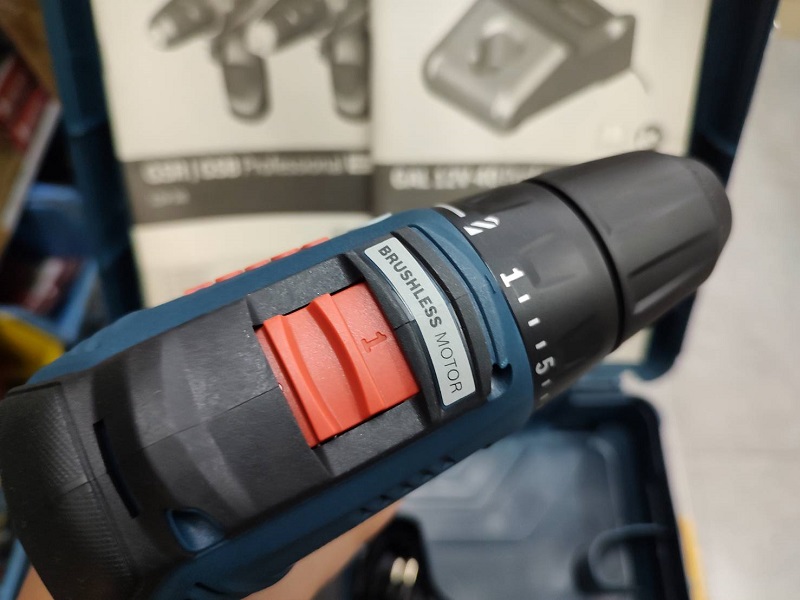 สว่านไขควงไร้สาย GSR12V-30 BOSCH