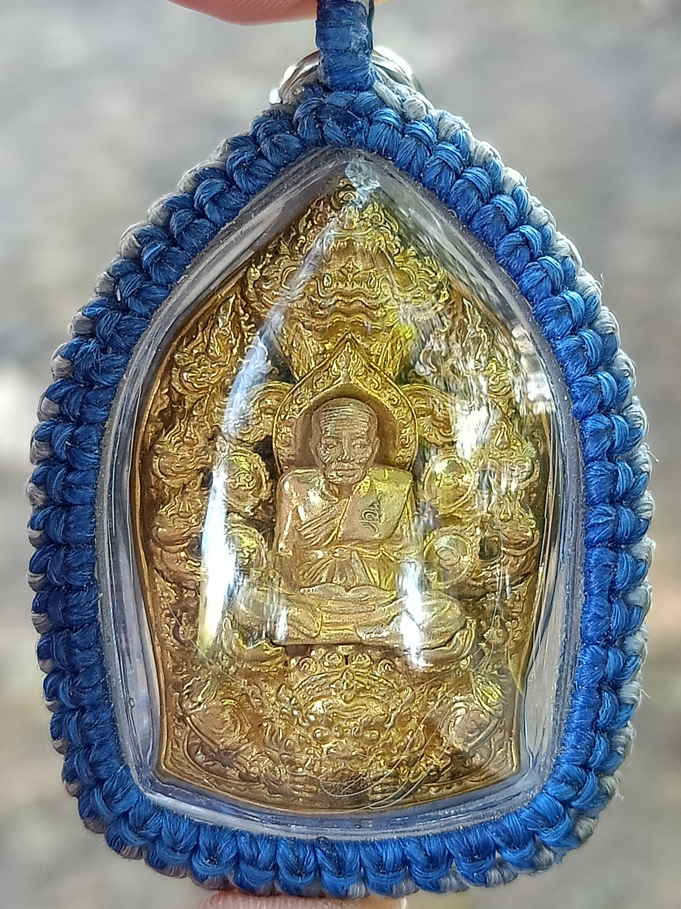 เหรียญหล่อหลวงปู่ทวด รุ่นนิรันตราย วัดพระพุทธบาทดงงู อำเภอเนินมะปราง จังหวัดพิษณุโลก เลี่ยมกันน้ำถักเชือกเทียนพร้อมใช้