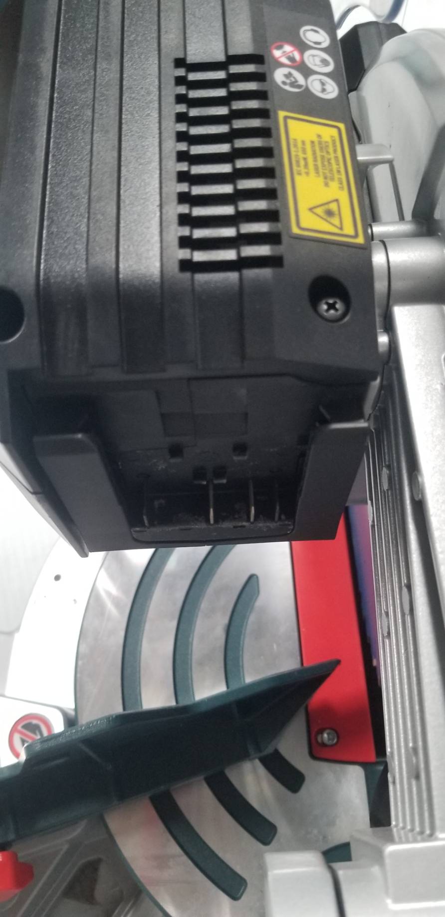 แท่นตัดองศา12" GCM18V-305GDC BOSCH SOLO