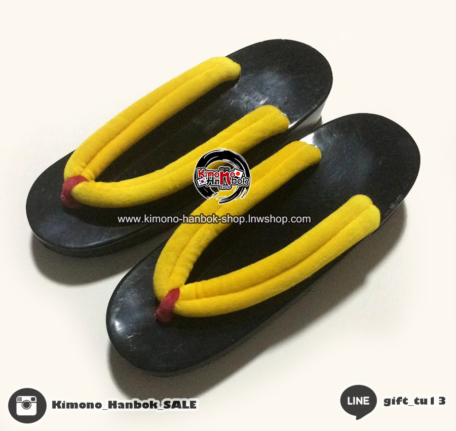 รองเท้าเกี๊ยะไม้ญี่ปุ่น พื้นสีดำ หูสีเหลือง Size24cm *มีตำหนิเล็กน้อย
