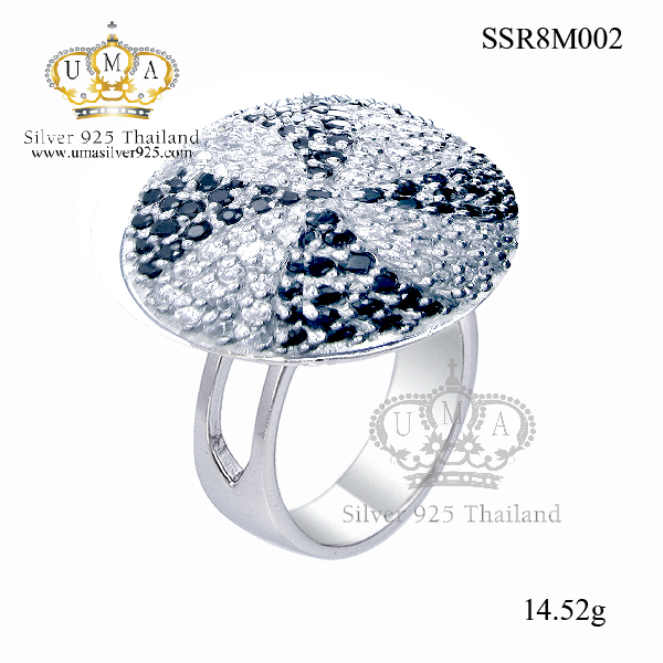 แหวนเงิน ประดับเพชร CZ แหวนทรงกลมนูน ออกแบบสวยขาดแบบเต็มไม้เต็มมือดั่งกับนางพญา ดีไซน์ใหญ่อลังการ งานเนี๊ยบละเอียดสุดๆ ต้องอาศัยช่างผู้ชำนาญ