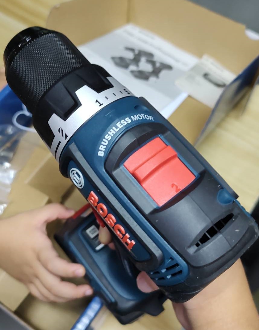 สว่านไขควงไร้สาย18V GSR18V-90C BOSCH SOLO