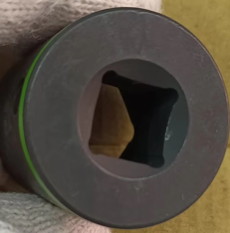 BOSCH รุ่น 2608551100 ชุดลูกบล็อก 9 ชิ้น 1/2 นิ้ว (10-27mm.)