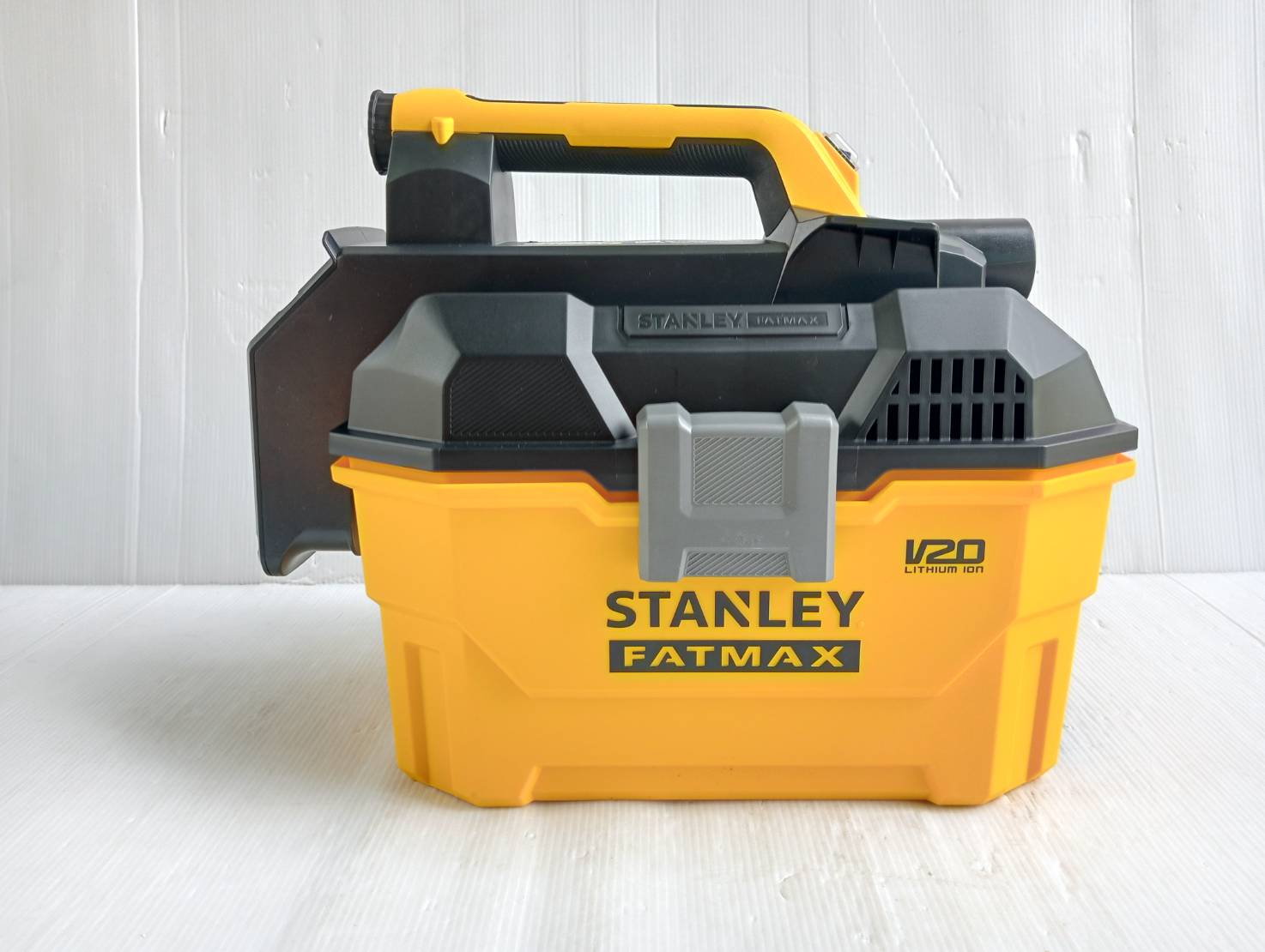 เครื่องดูดฝุ่นไร้สาย20V รุ่น SCV002 STANLEY (เครื่องเปล่า)