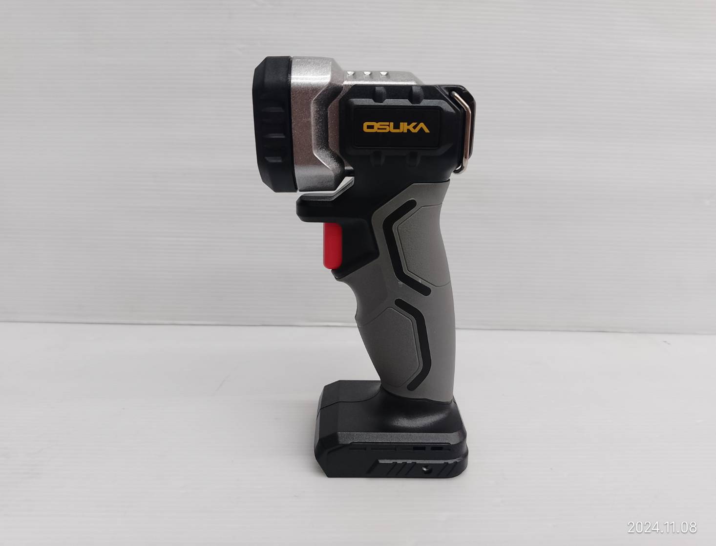 ไฟฉายไร้สาย 20V OCL301-D1 OSUKA