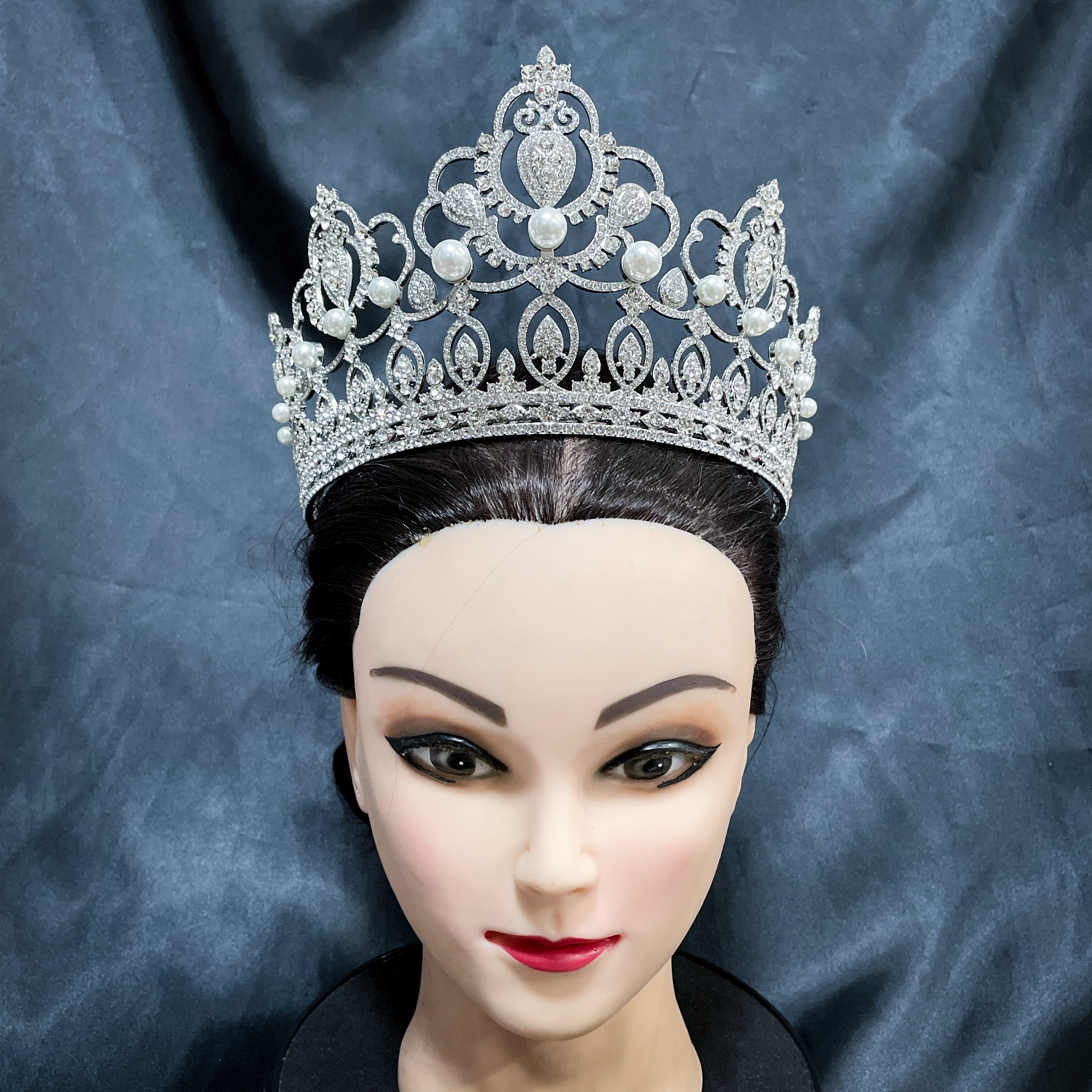 (พร้อมส่ง) มงกุฏ 092 สีเงิน มงกุฎนางงาม มงกุฎเพชร มงกุฎประกวด สินค้าพร้อมส่ง ไม่ต้องรอนาน งานพรีเมี่ยม