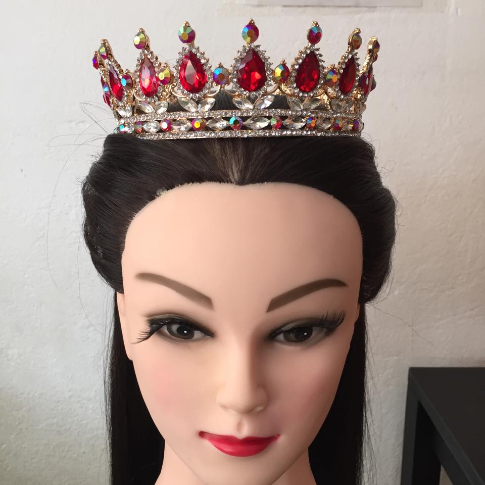 (พร้อมส่ง) มงกุฎ 018-สีแดงล้วน