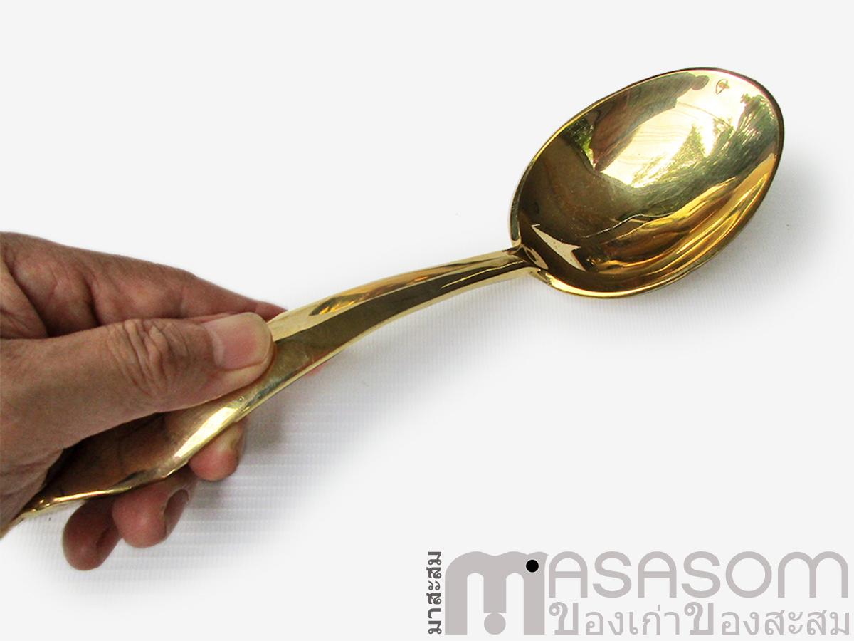 ชุดขันทองเหลืองและพาน 8 นิ้วครึ่ง