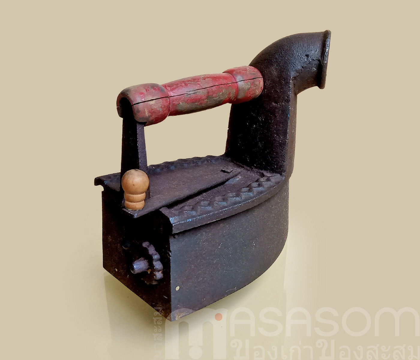 เตารีดงวงช้างโบราณ