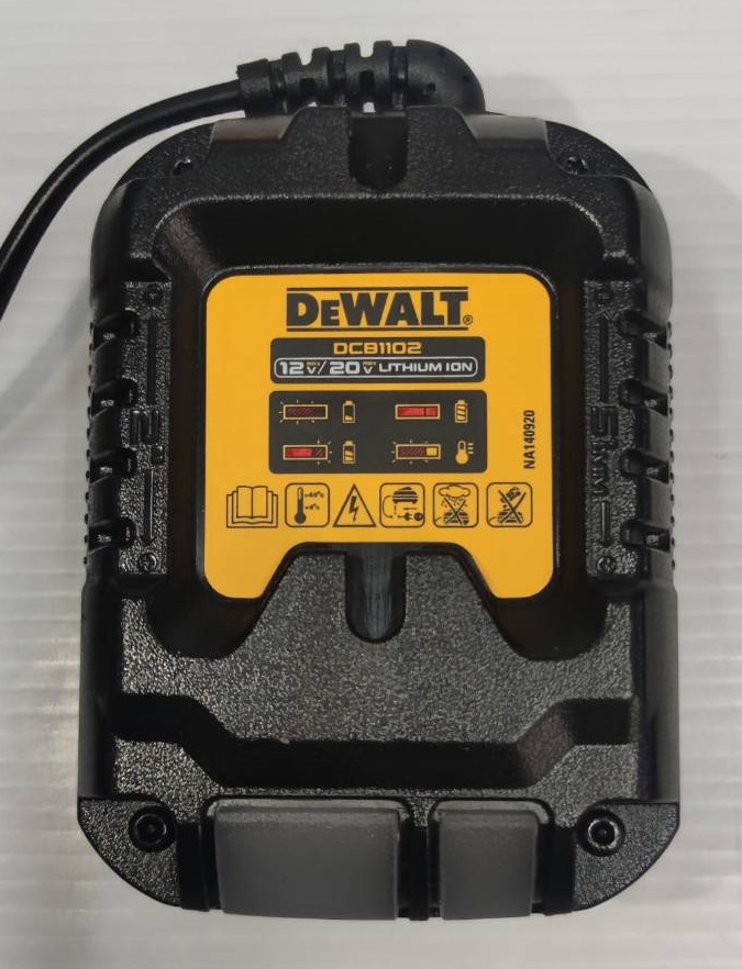 DEWALT รุ่น DCB1102-B1 แท่นชาร์จ 12V/20V Max 2A