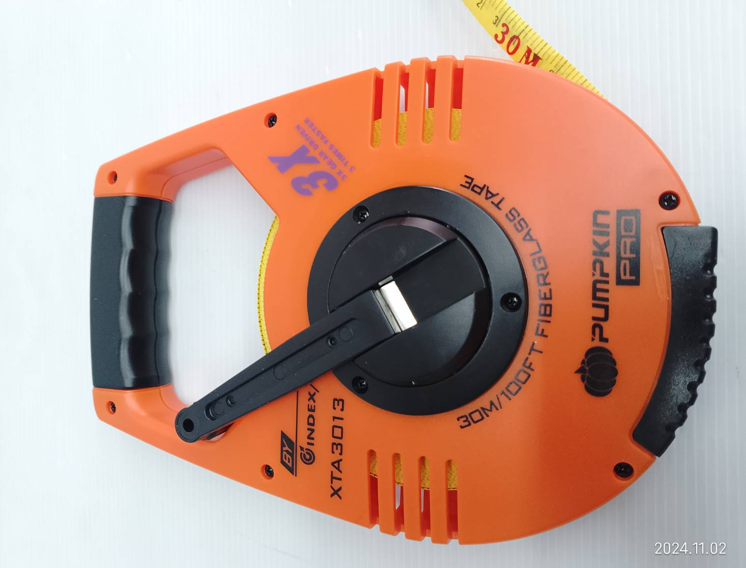 เทปวัดที่ใยแก้ว 30เมตร XTA3013 #11108 PUMPKIN PRO