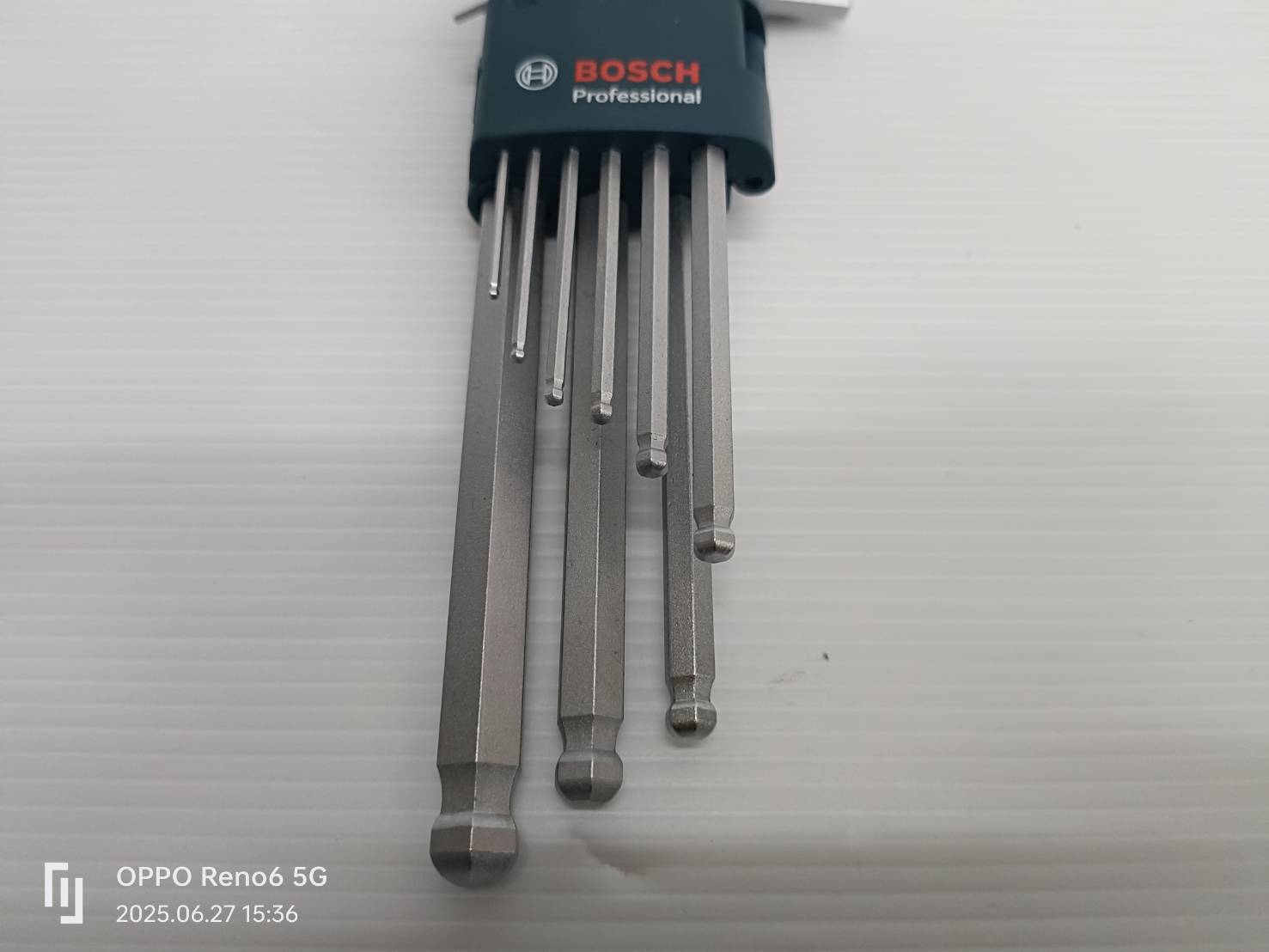 ชุดกุญแจขันหัวบอล 9 ชิ้น 1600A01TH5 BOSCH