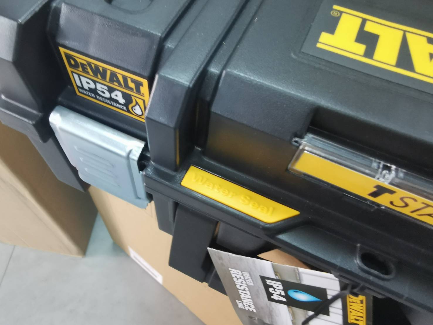 กล่องใส่เครื่องมือ+โฟม DWST83345-1 DEWALT T-STAK