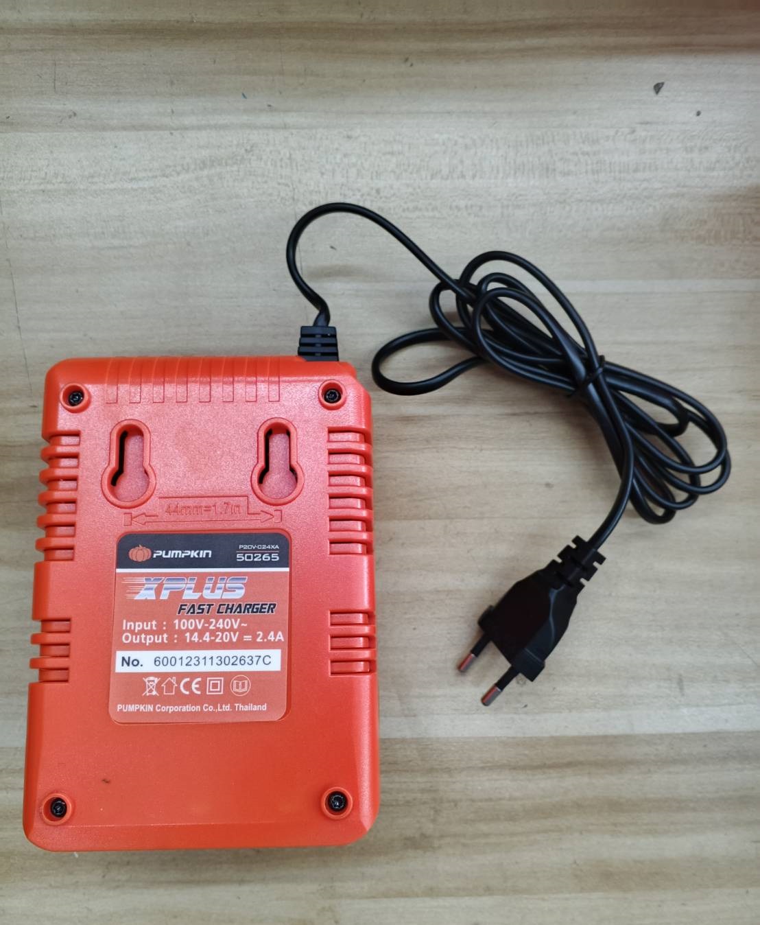 แท่นชาร์จ20V P20V-C24X PUMPKIN 50265