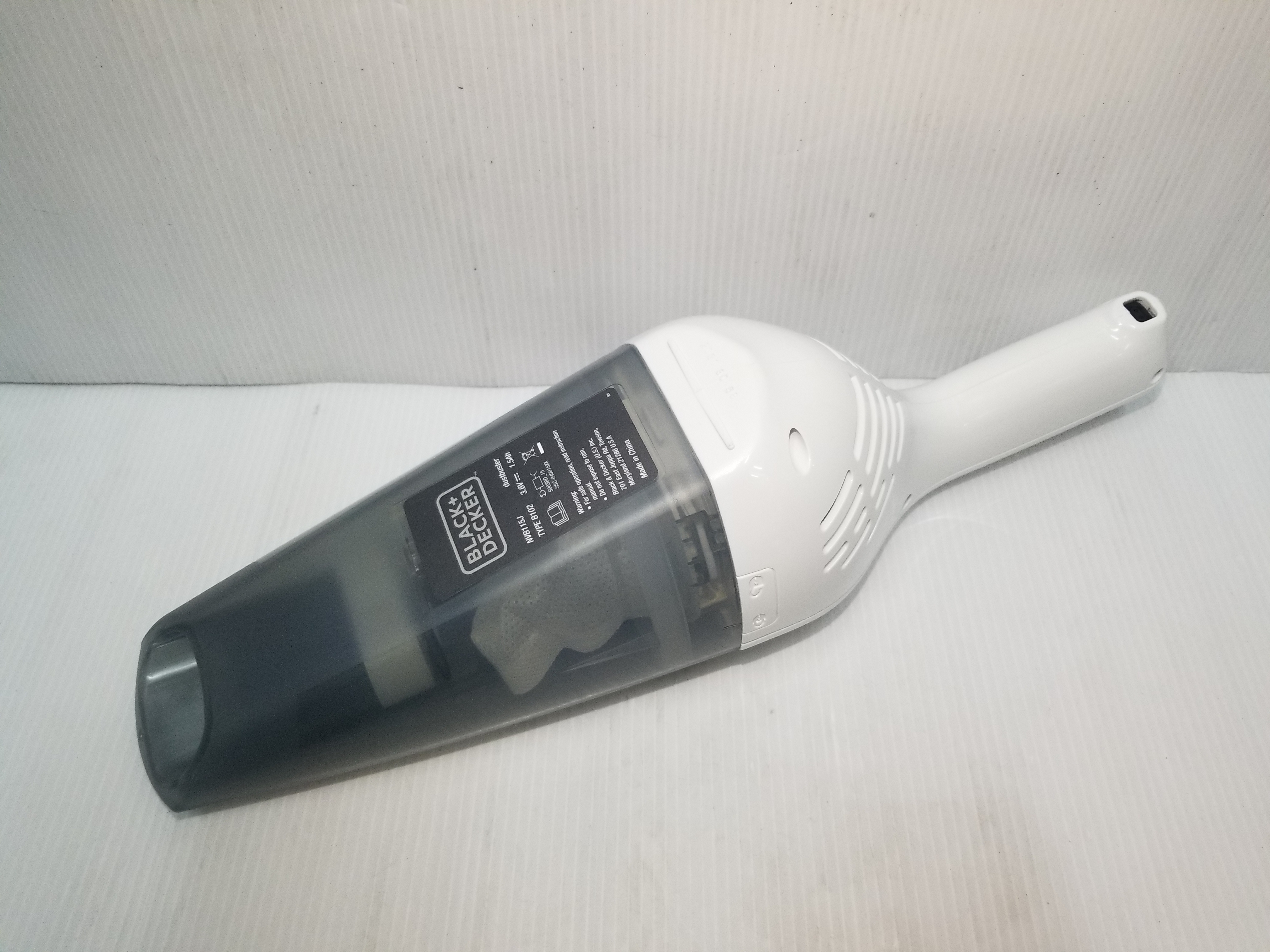 เครื่องดูดฝุ่นมือถือไร้สาย NVB115J BLACK&DECKER REVIVA