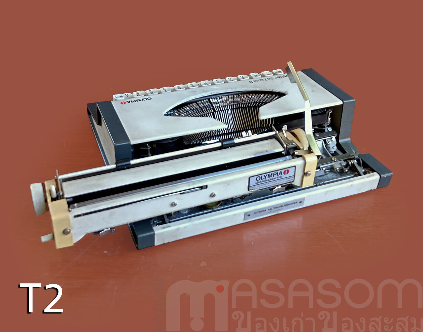 พิมพ์ดีดกระเป๋าหิ้วภาษาไทย Olympia