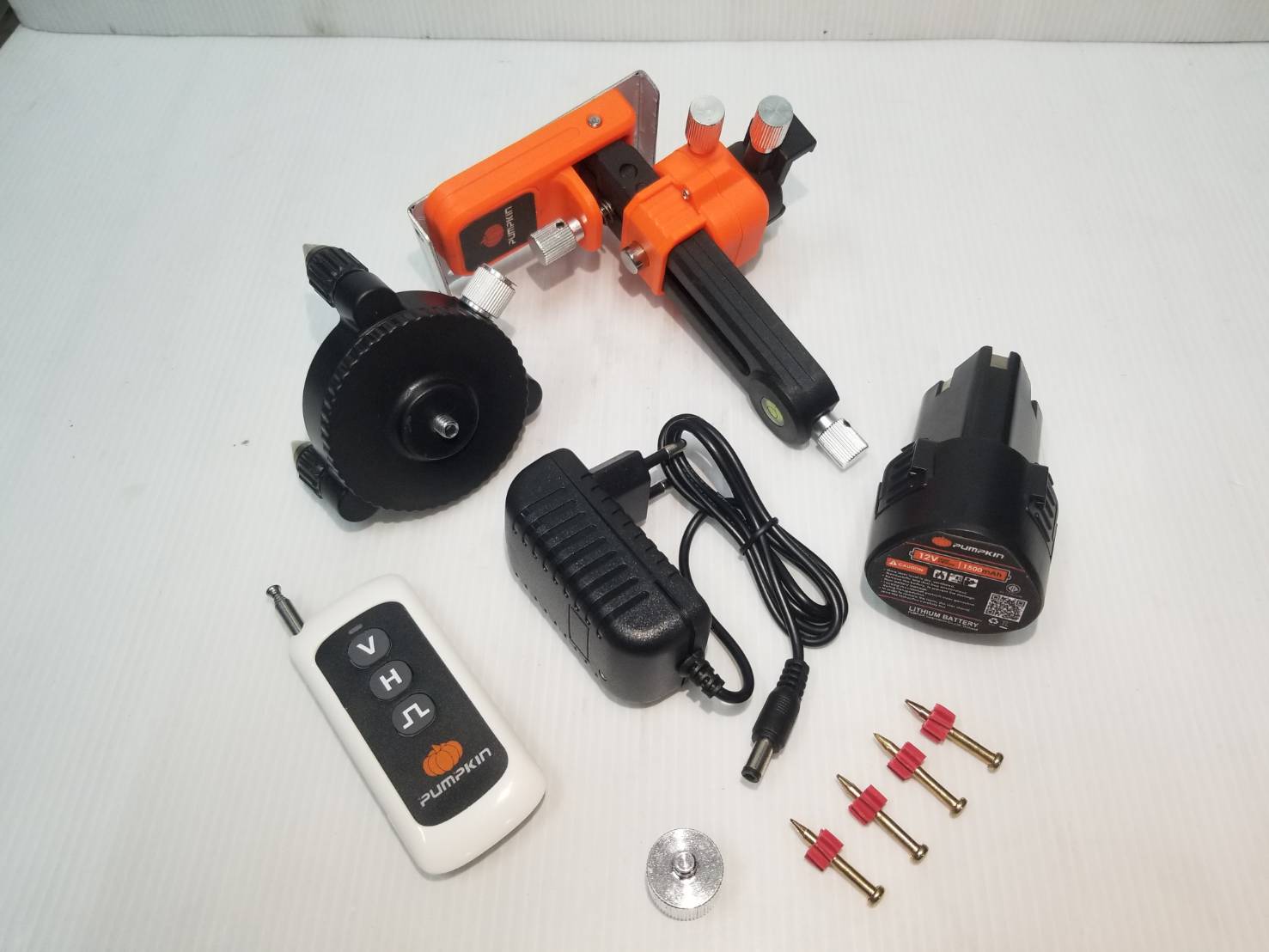 เลเซอร์12เส้น แสงเขียว PTT-12LSG-12V PUMPKIN #28367