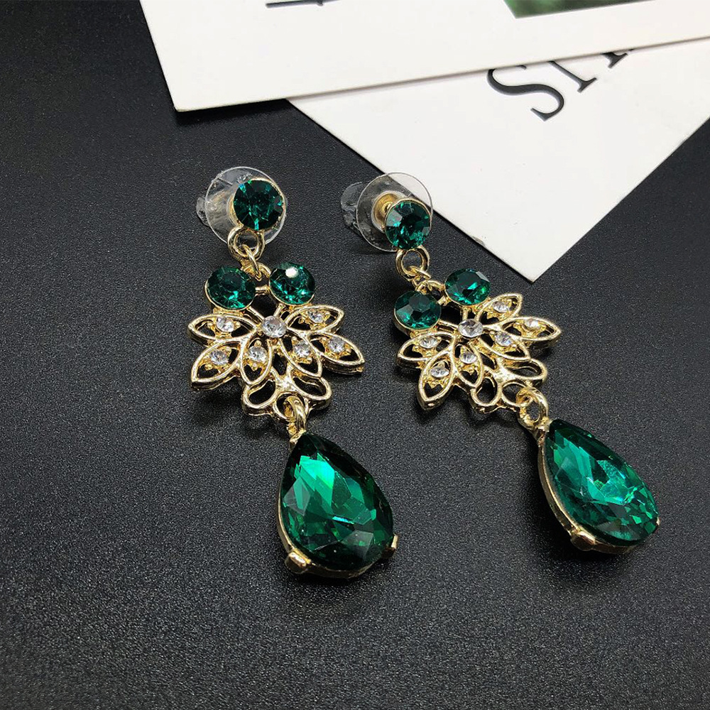 SET001 สีเขียว เครื่องประดับ 3 ชิ้น มงกุฎ สร้อยคอ ต่างหู จัดเซทสวยงาม สินค้าพร้อมส่งจากไทย