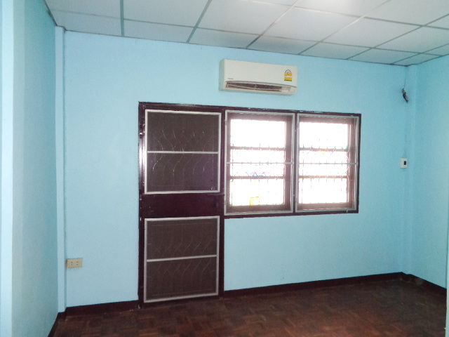 🚩 H1250 ขายทาวน์เฮ้าส์ 17 ตารางวา หมู่บ้านพัชรัฐ คู้บอน 27 แยก31 พื้นที่ใช้สอยเยอะ ต่อเติมเต็มเนิ้อที่