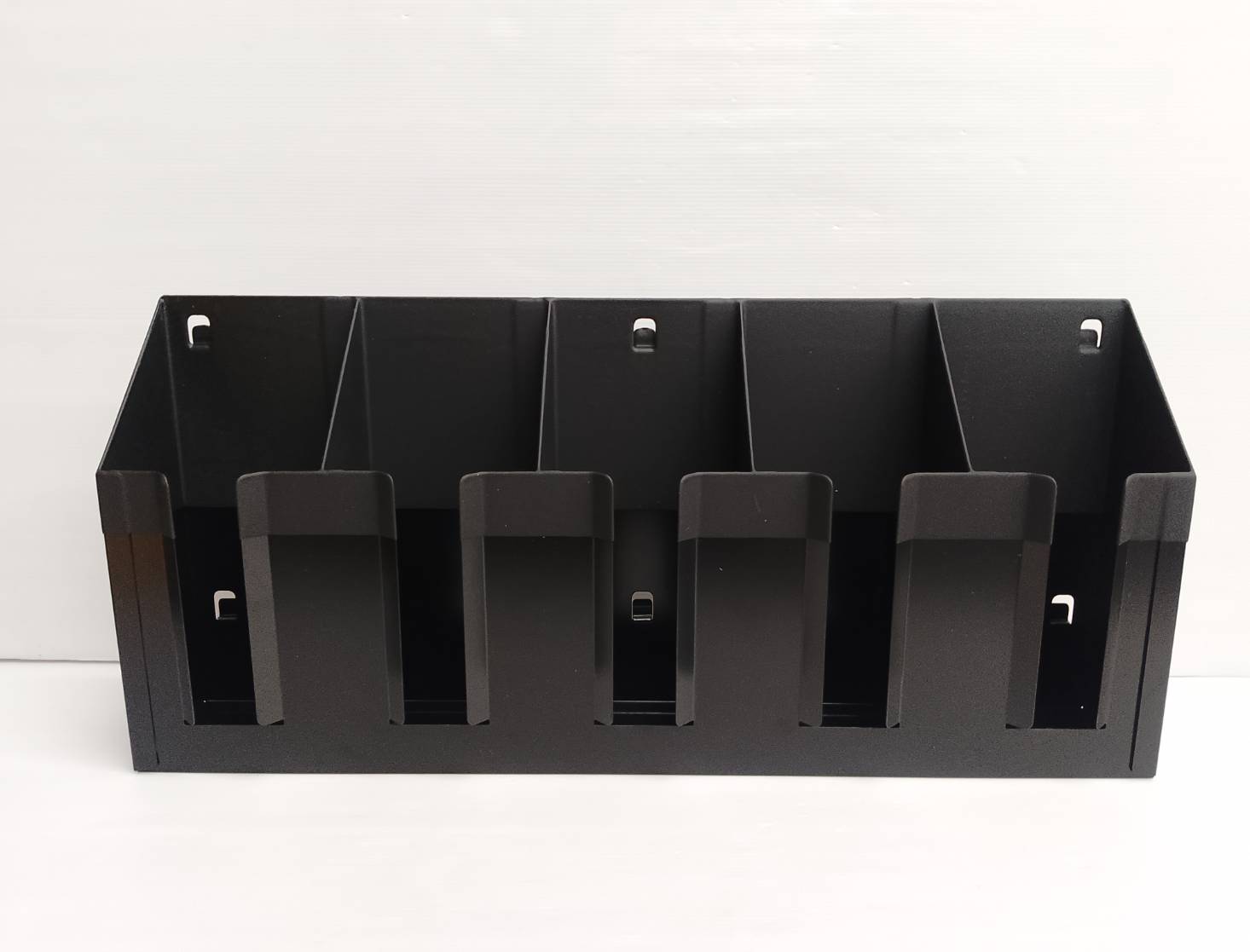 ชั้นวางติดผนัง DWST82822 DEWALT