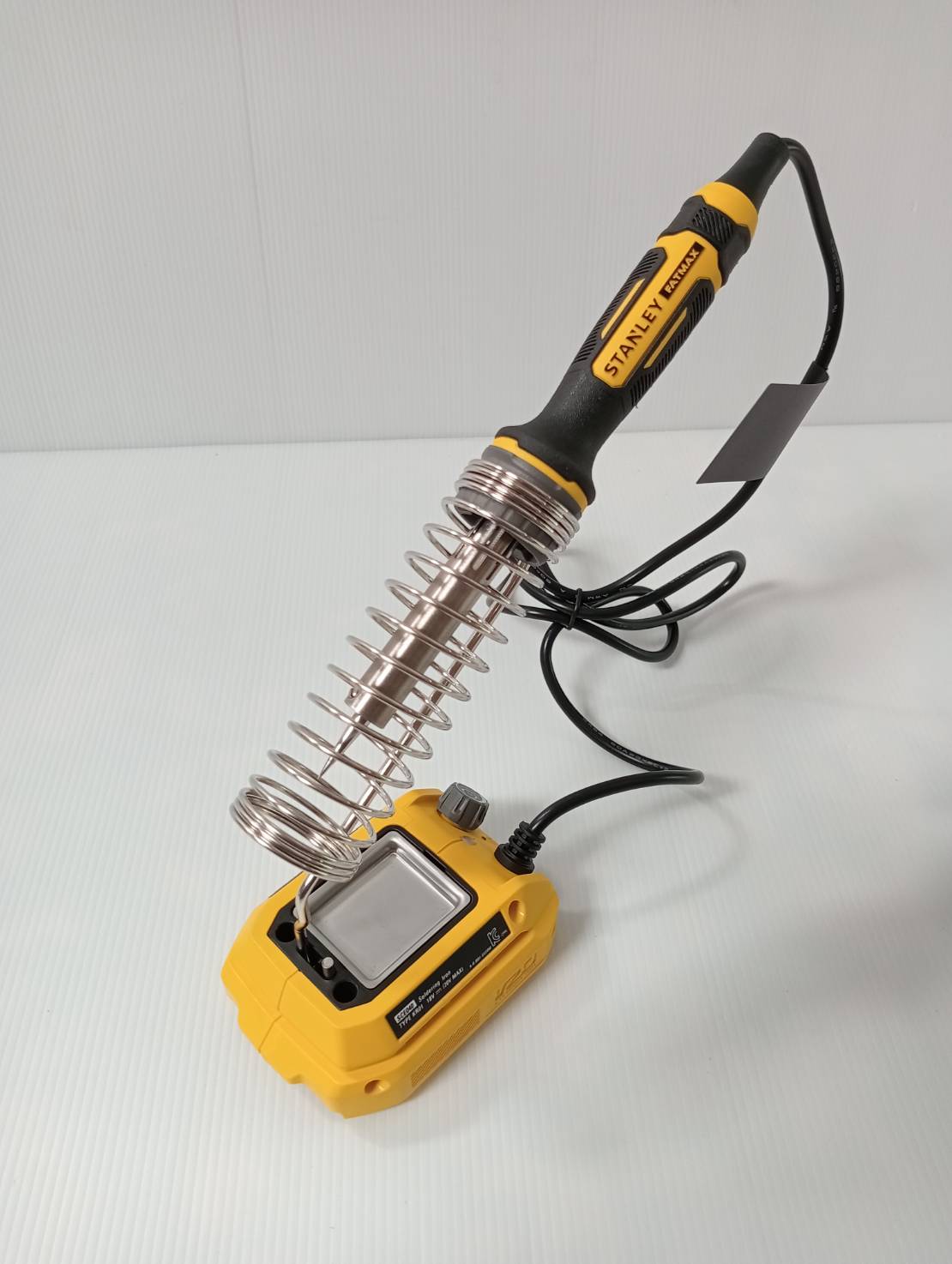 หัวแร้งบัดกรีไร้สาย20V เฉพาะตัวเครื่อง SCE040-KR STANLEY