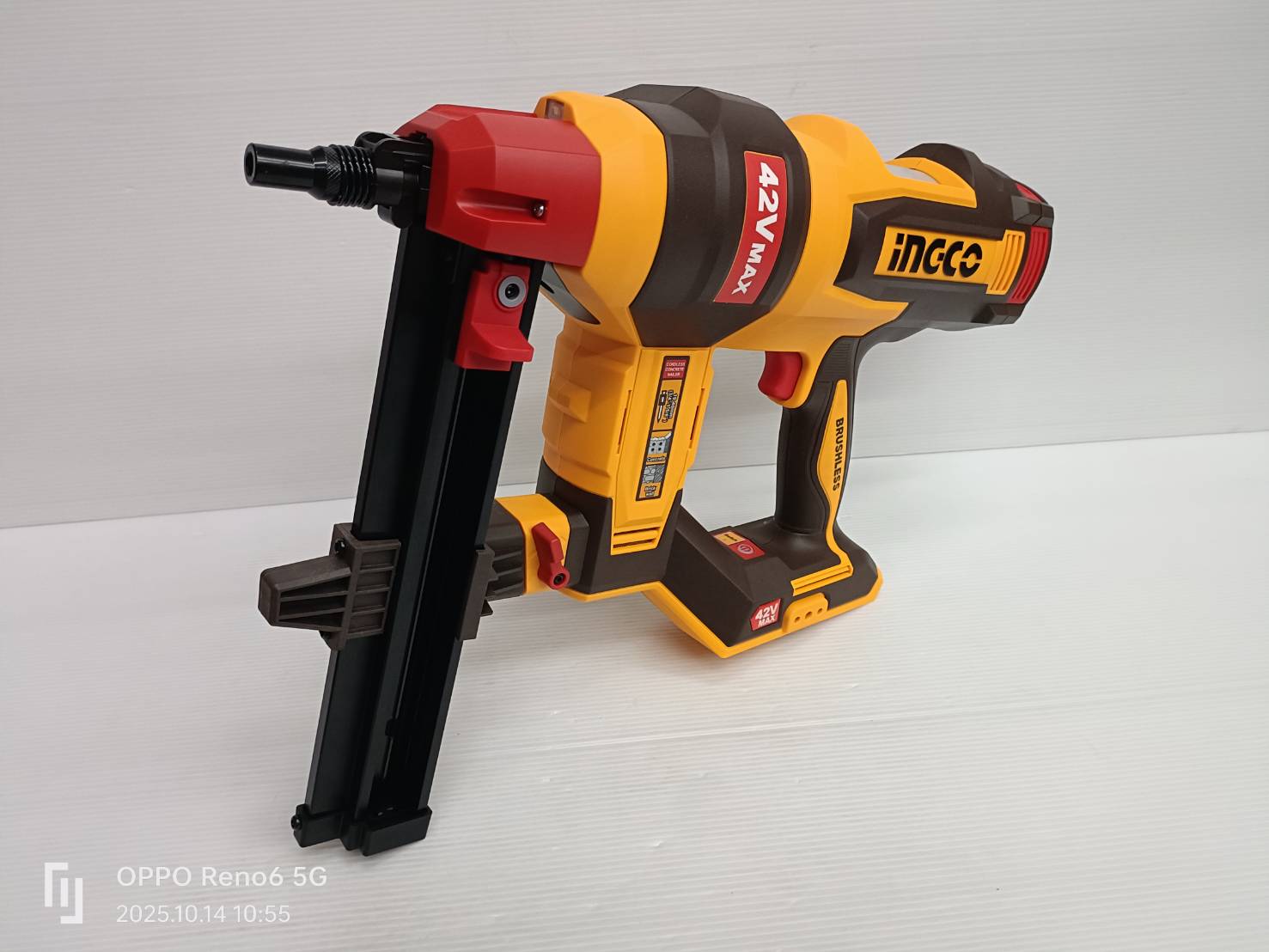 INGCO เครื่องยิงตะปูคอนกรีต40มม 42V CCNLI420602
