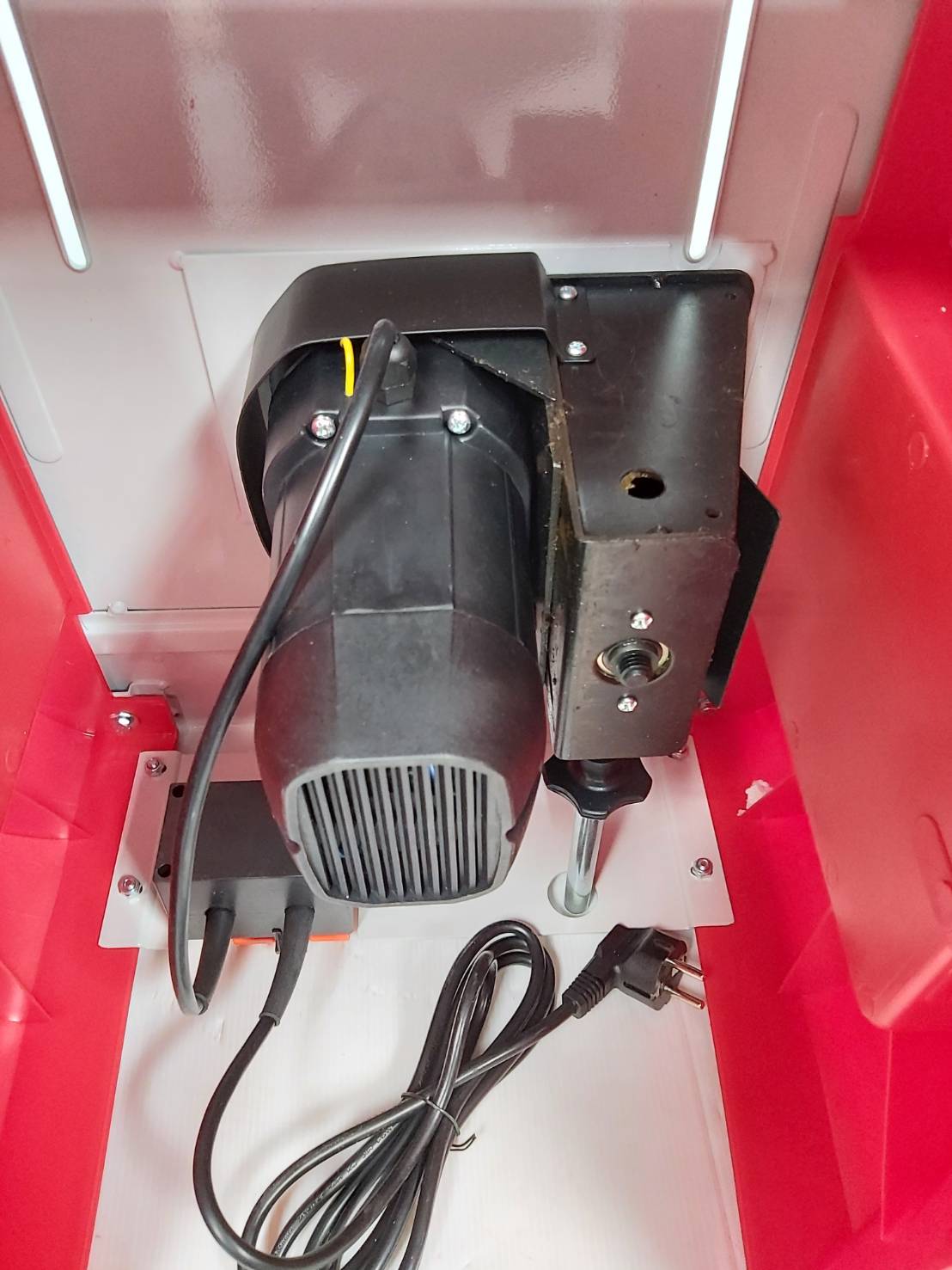 โต๊ะเร้าเตอร์ DT-LG-1500A MKT พร้อมมอเตอร์ในตัว