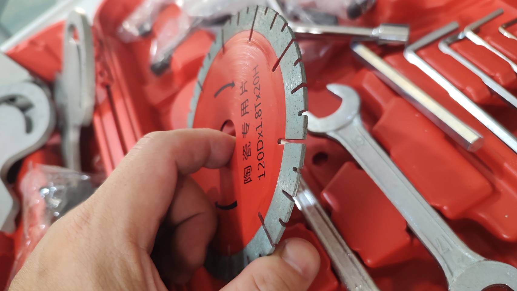 โต๊ะตัดกระเบื้อง1.2 ม.พร้อมขาตั้ง. 9232 POLO