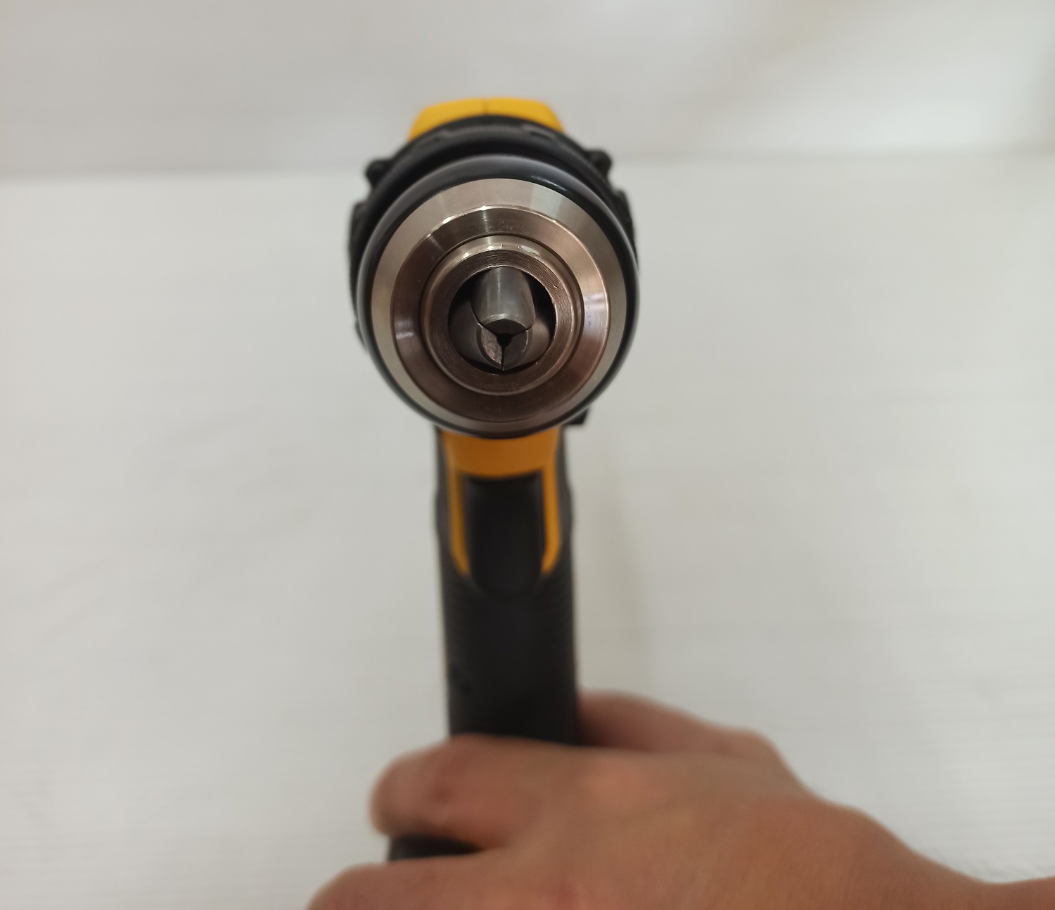 สว่านกระแทกไร้สาย20V DCD709N DEWALT