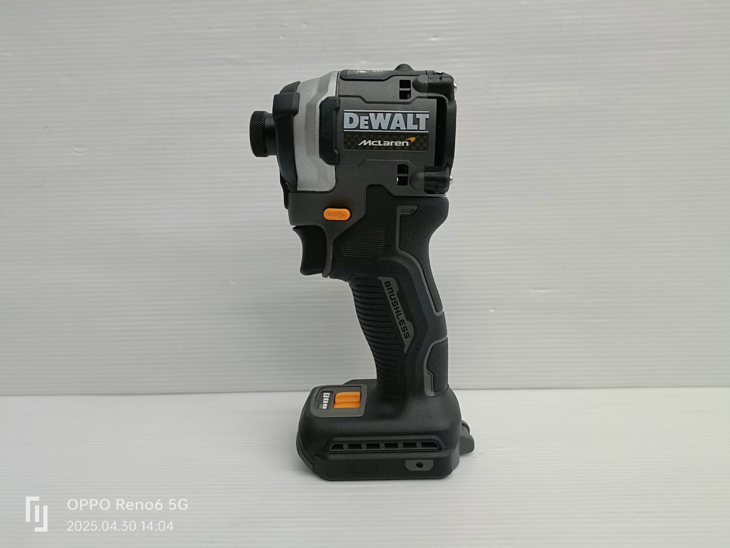 ไขควงกระแทก18V DCF85MM1T-QW DEWALT McLaren