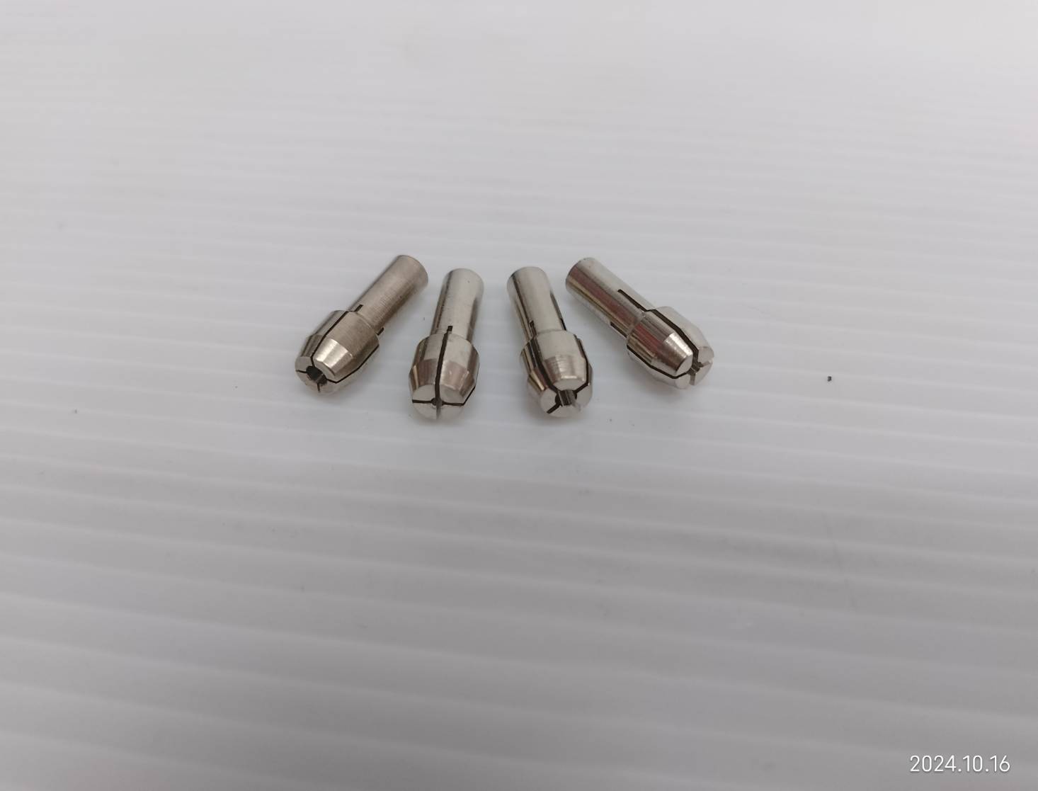 XCORT เครื่องเจียร์สายอ่อนไร้สาย XDC12-050KIT แบตลิเธียม 12V (1 ก้อน) ปรับระดับได้ พร้อมใบเจียร์ ใบขัด