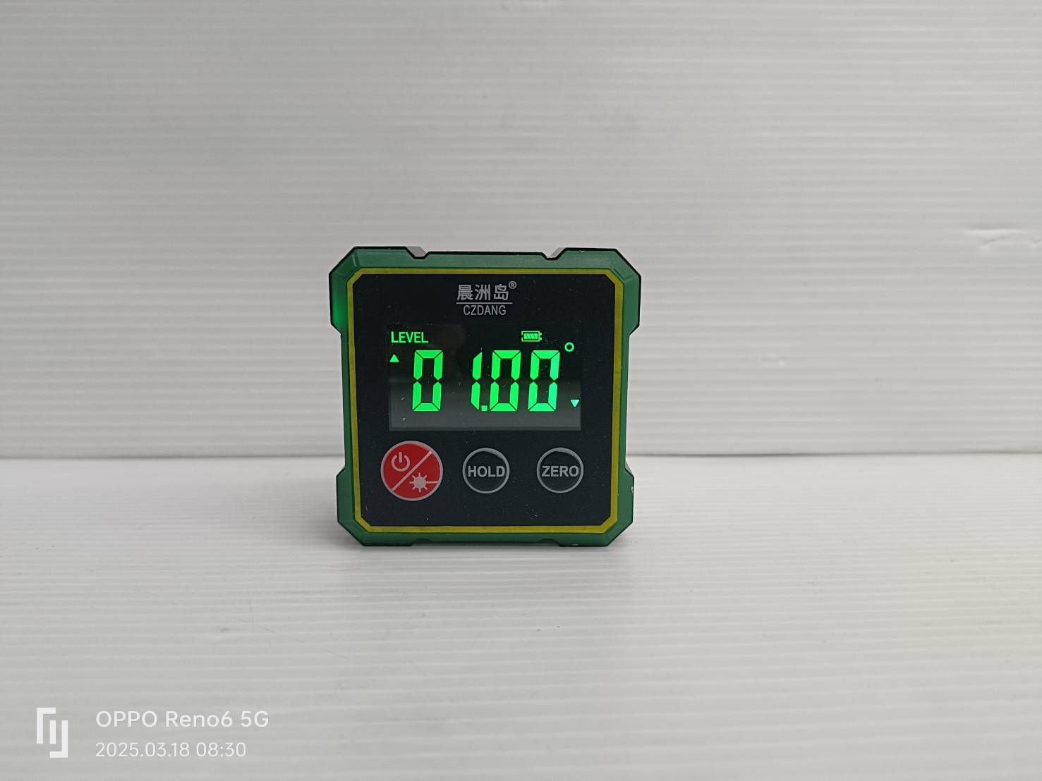 ระดับน้ำดิจิตอลมินิ มีเลเซอร์ JC-100