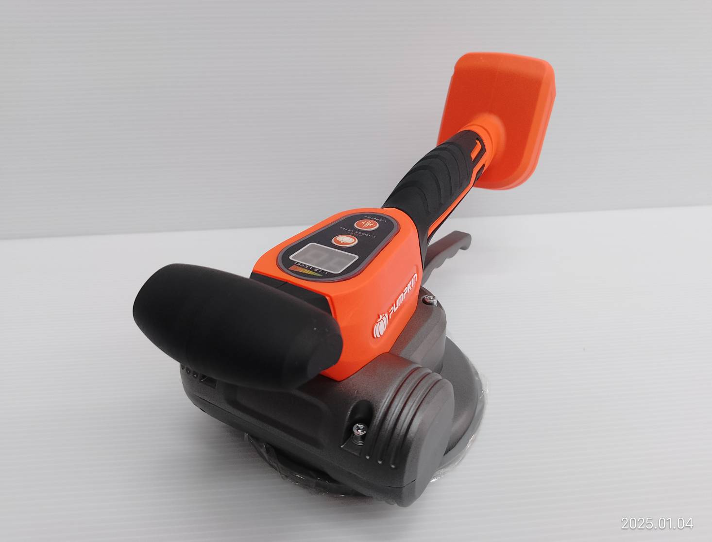 เครื่องดูดสั่นกระเบื้อง 20V INF-TV135C PUMPKIN #50428 (ตัวเปล่า)