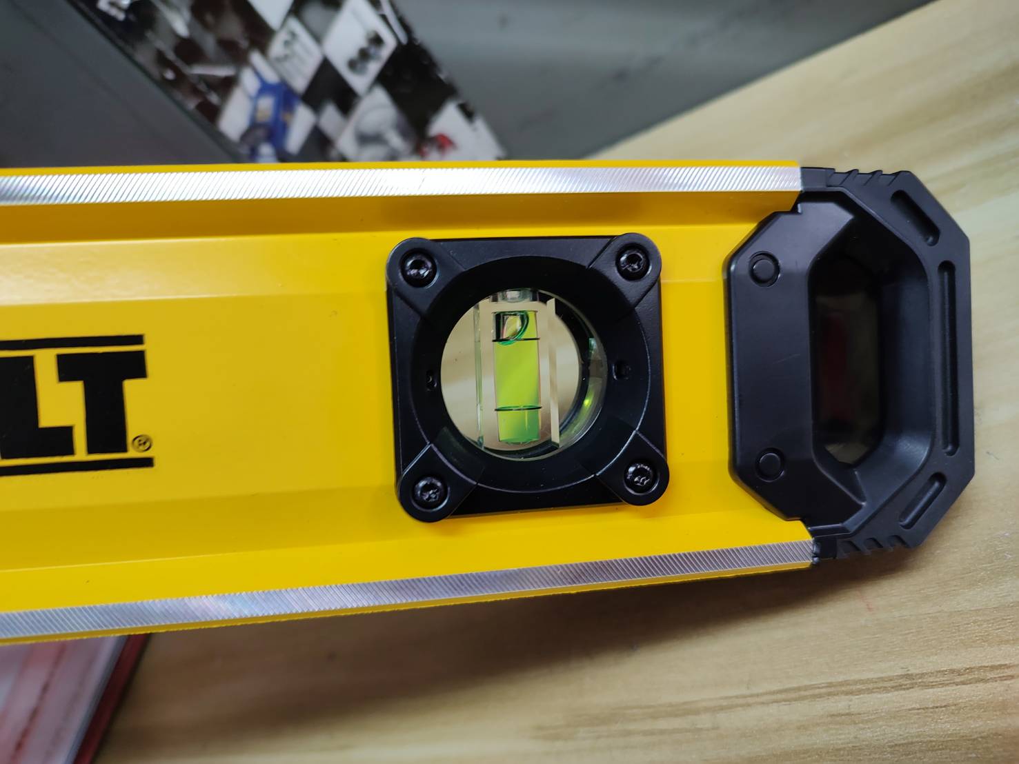 ระดับน้ำ box beam level ขนาด 60 ซม.DWHT0-43224 DEWALT